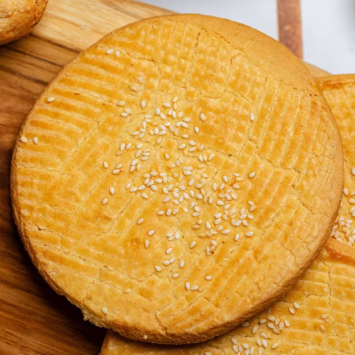 Galleta champurrada | Pastelería Ciro Guatemala | Champurradas artesanales elaboradas con la receta tradicional guatemalteca, crujientes y aromáticas, perfumadas con vainilla. Horneadas en pequeños lotes para garantizar la calidad y el sabor que nuestros clientes reconocen desde hace 50 años.